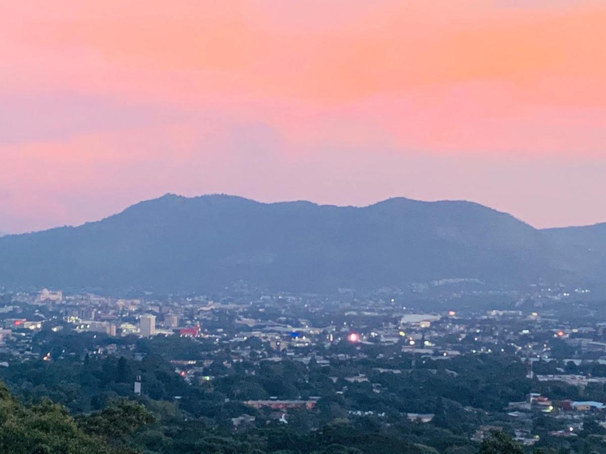 Apartamento Con La Mejor Vista De San Salvador Exterior foto